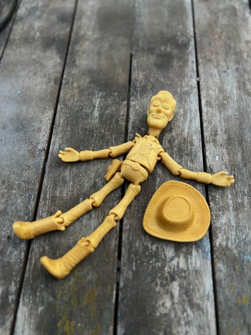 Articulated Woody
